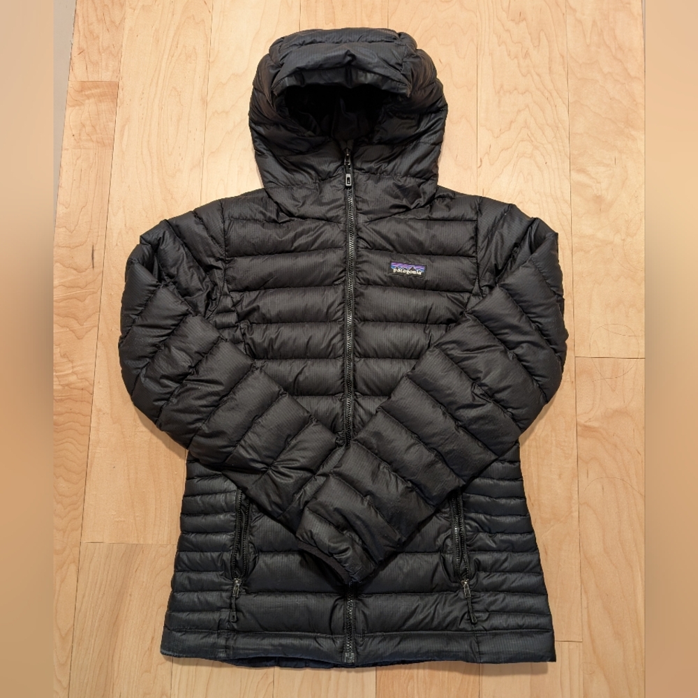 Patagonia Lightweight Puffer Hooded XS